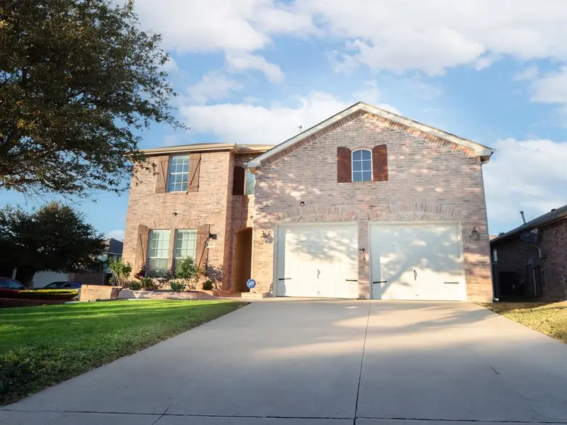4301 Latigo Circle, Fort Worth, TX 76244