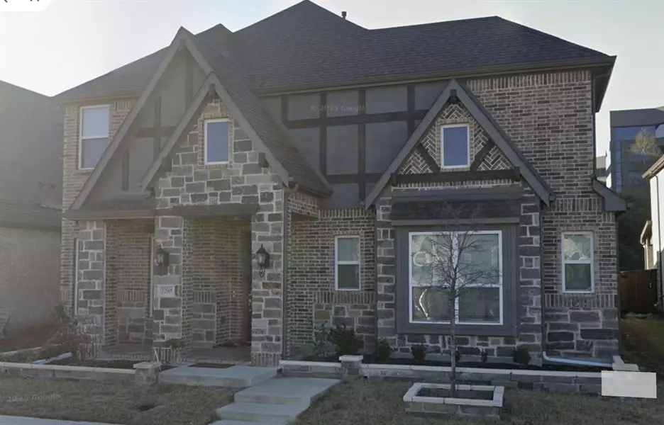 12569 Royal Oaks Lane, Farmers Branch, TX 75234