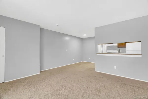 Detroit, MI 48224,4535 Cadieux RD ## 42 / 210