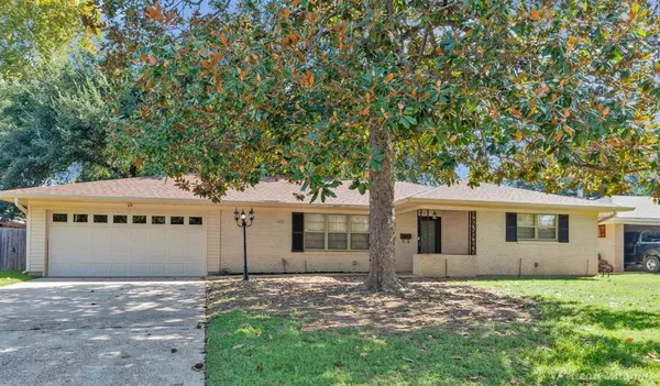 1419 Audubon Place, Shreveport, LA 71105