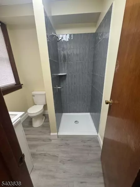 Paterson City, NJ 07503,422 Trenton Ave