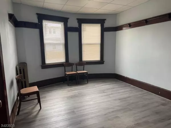 Paterson City, NJ 07503,422 Trenton Ave