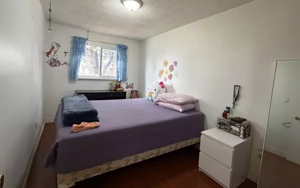 Toronto E11, ON M1B 1P2,17 Brisbourne GRV