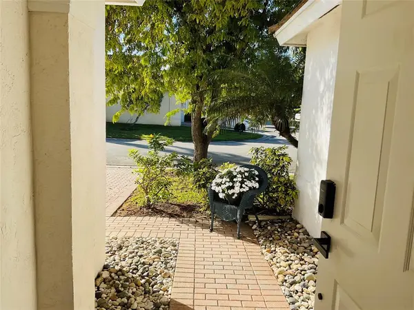 Fort Lauderdale, FL 33312,3339 SW 49th St