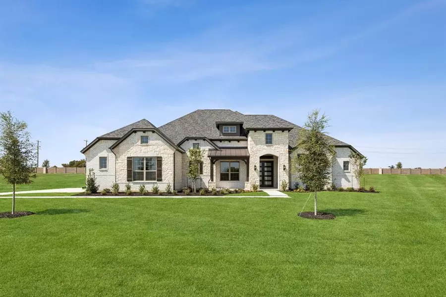 156 Swan Lake Drive, Waxahachie, TX 75165