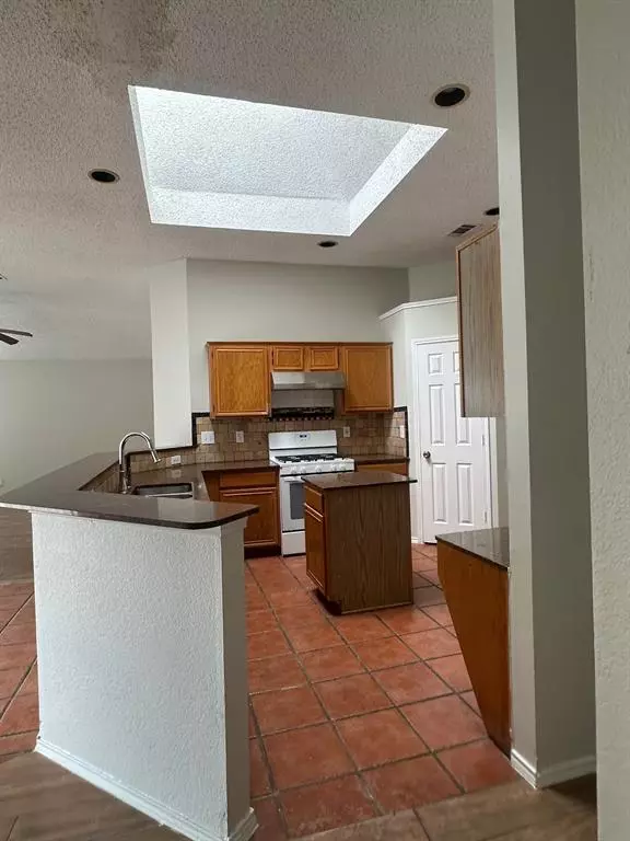 Grand Prairie, TX 75052,1123 Cavalcade Drive