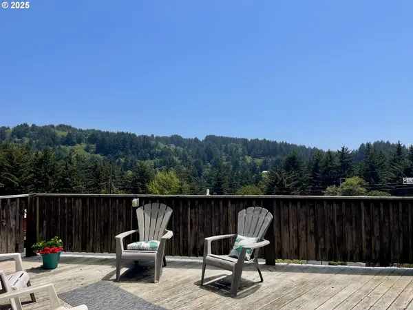 Brookings, OR 97415,19921 WHALESHEAD RD #T5