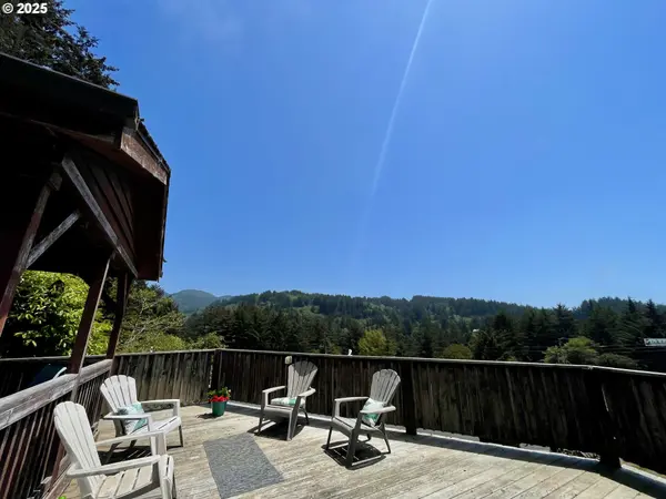 Brookings, OR 97415,19921 WHALESHEAD RD #T5