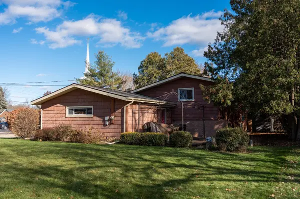 Mount Pleasant, MI 48858,905 Hopkins AVE