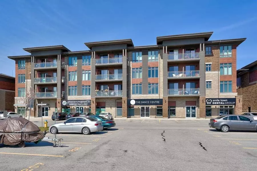 520 North Service RD #211, Grimsby, ON L3M 0C9