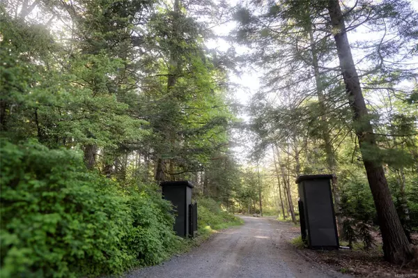 Nanaimo, BC V9T 6G9,6866 Doumont Rd