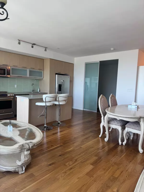 Toronto C01, ON M5B 0A4,388 Yonge ST #7505