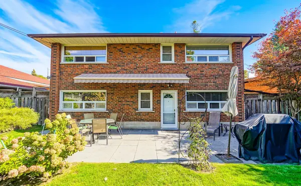 Toronto E05, ON M1T 1K5,84 Lowcrest BLVD