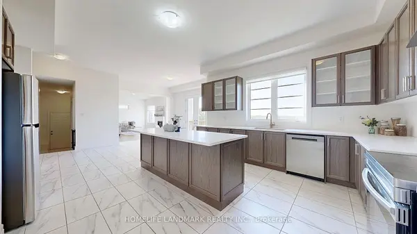 16 Slater CT, East Gwillimbury, ON L9N 0P8