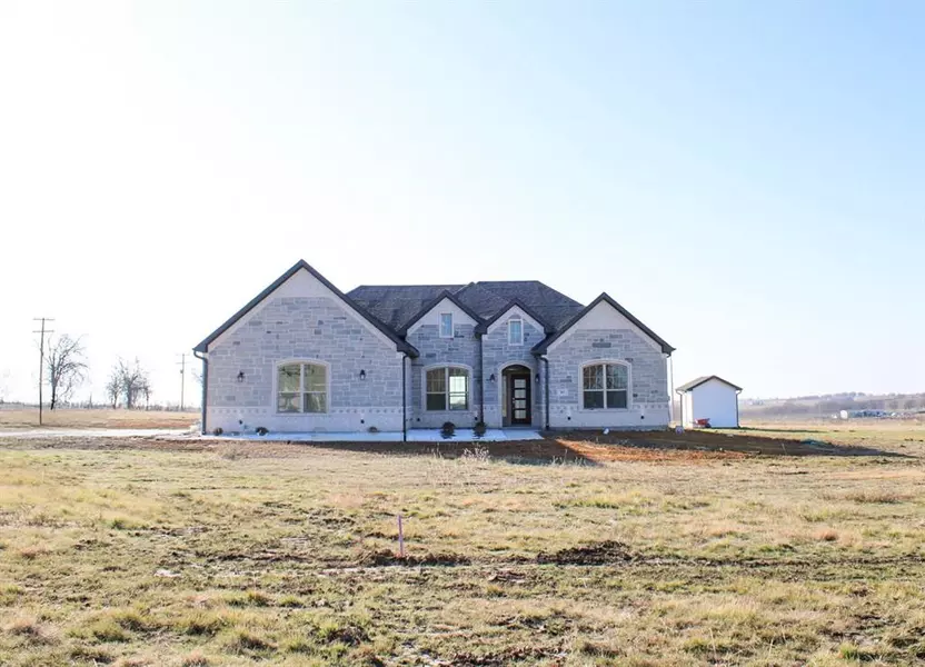 102 Country Road 4511, Decatur, TX 76234