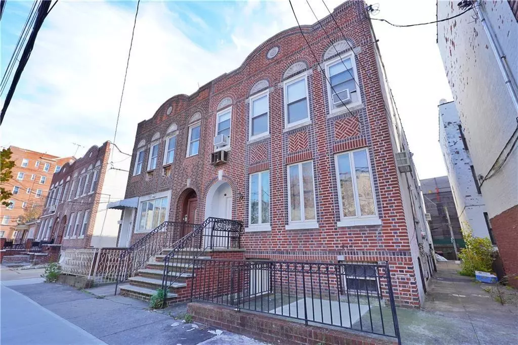 Brooklyn, NY 11223,812 Avenue T