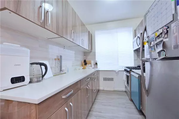 Brooklyn, NY 11223,812 Avenue T