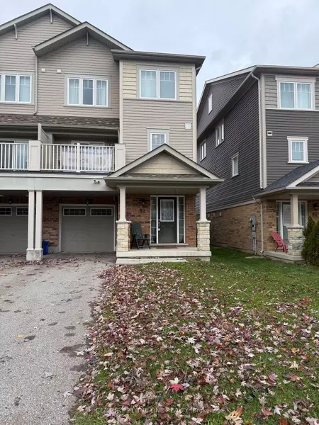 82 Tabaret CRES, Oshawa, ON L1L 0G5