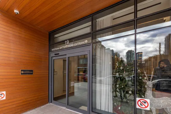 Toronto C01, ON M6K 3S4,19 Western Battery RD #1918