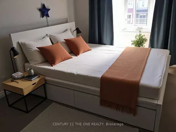 Oshawa, ON L1L 0G5,82 Tabaret CRES