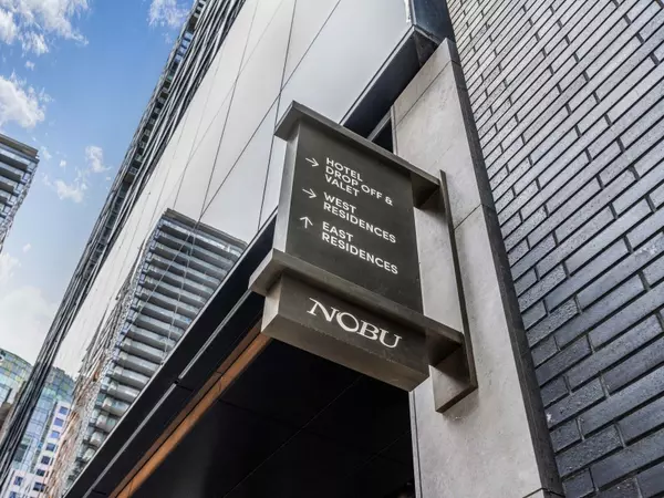 Toronto C01, ON M5V 0V1,35 Mercer ST #519