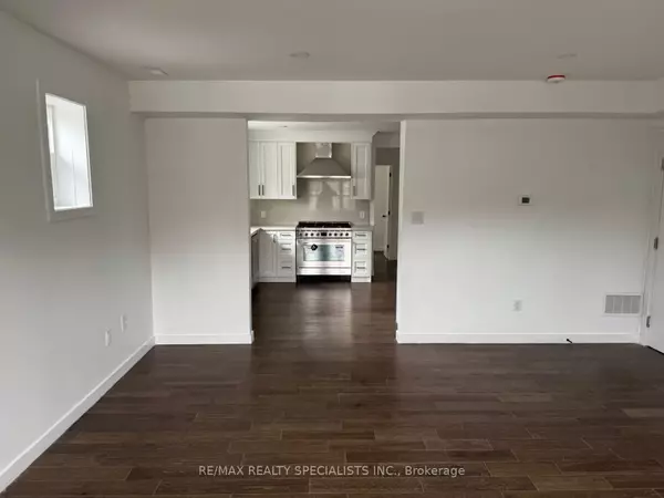 Toronto W01, ON M6S 3T9,298 South Kingsway N/A S #Main Floor