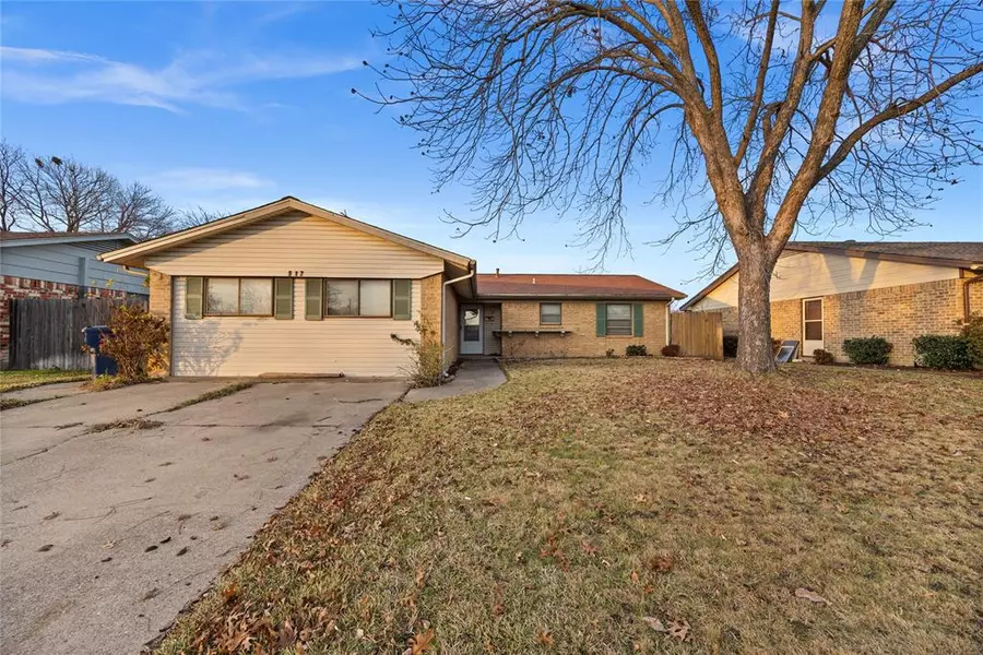 517 Mcdivitt Drive, Garland, TX 75040