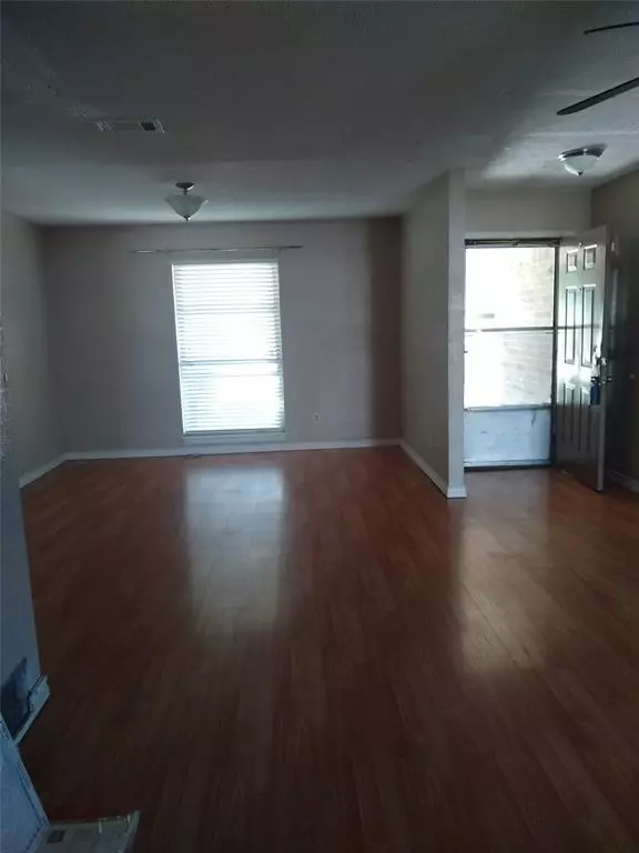 Garland, TX 75040,501 Bay Shore Drive