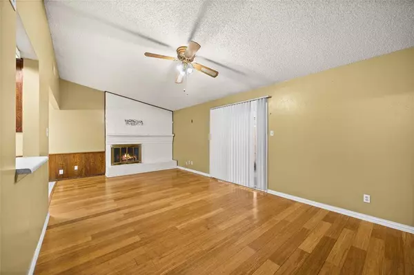 Garland, TX 75040,517 Mcdivitt Drive