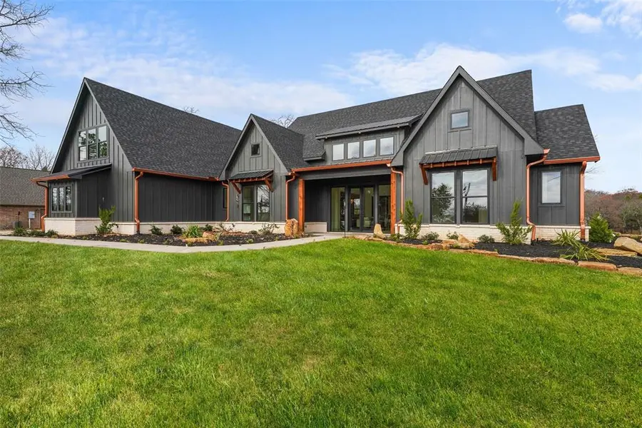 14120 Park Way, Log Cabin, TX 75148