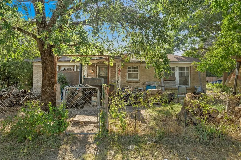 Elm Mott, TX 76640,4676 Old Dallas Road