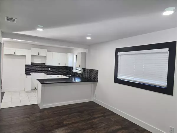 Mansfield, TX 76063,303 Hillcrest Street