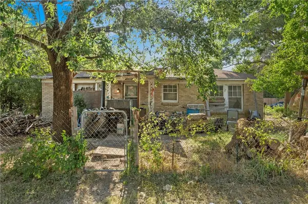 4676 Old Dallas Road,  Elm Mott,  TX 76640