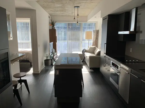 Toronto C01, ON M6K 0B4,1030 King ST W #1201