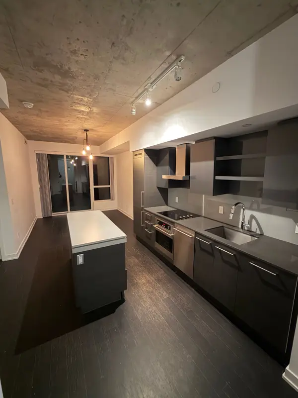 Toronto C01, ON M6K 0B4,1030 King ST W #1201