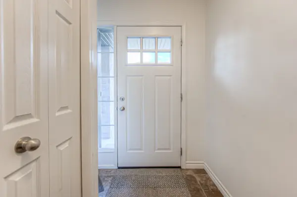 Cambridge, ON N1S 0B6,135 Hardcastle DR #61