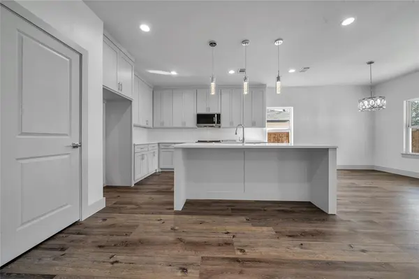 Dallas, TX 75241,2412 Givendale Road