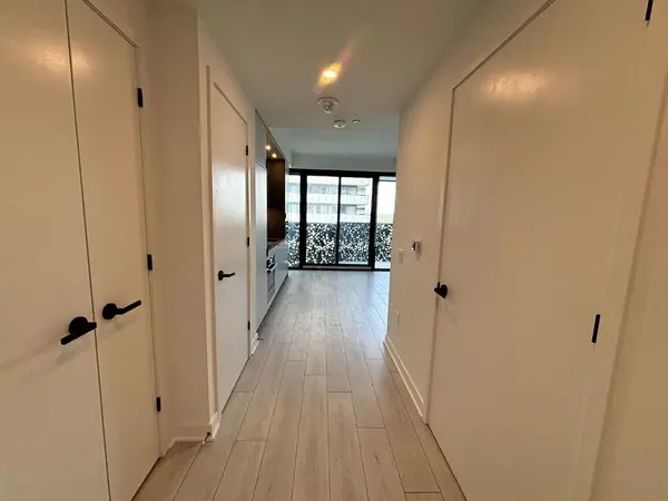 Toronto C08, ON M4Y 0J1,55 Charles ST E #3311