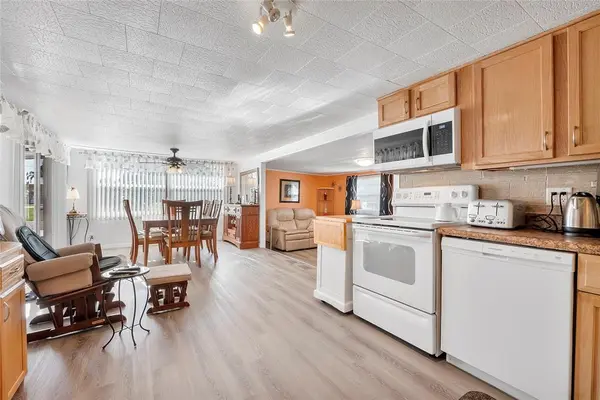 Davie, FL 33324,8631 SW 20th St