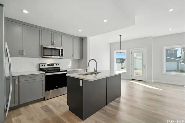 Saskatoon, SK S7W 1H9,504 Myles Heidt MANOR