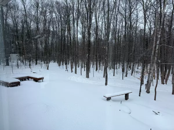 Nipissing, ON P0H 1Z0,176 SKI HILL RD