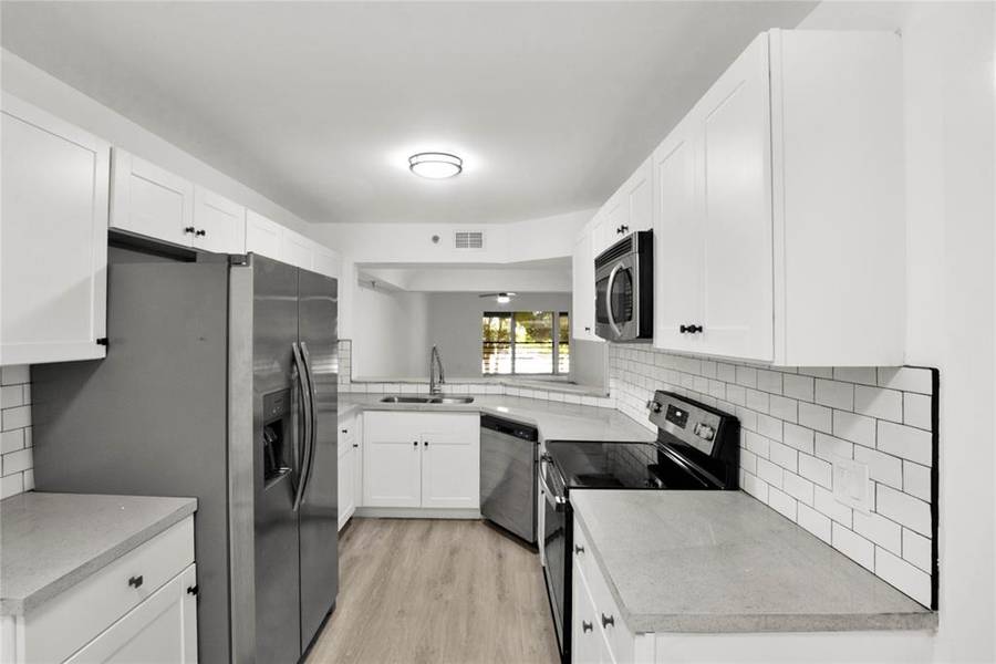 23344 Carolwood Ln #302, Boca Raton, FL 33428