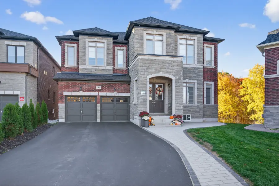 90 Smokey Hollow PL, Hamilton, ON L8B 2A1