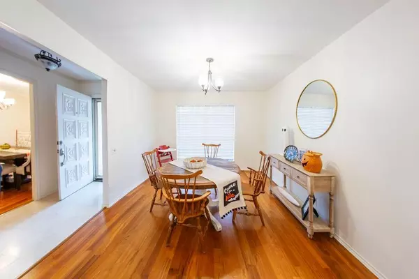 Paris, TX 75460,3320 E Houston Street