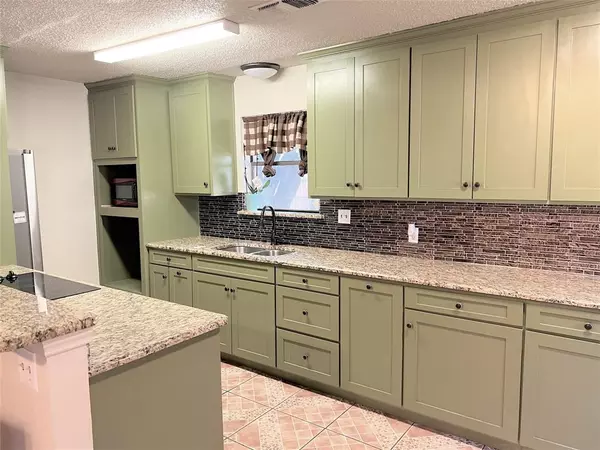 Haltom City, TX 76137,4508 Estes Park Road