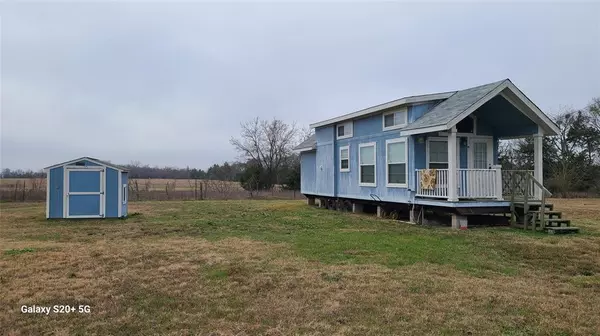 Wolfe City, TX 75496,10621 Fm 512