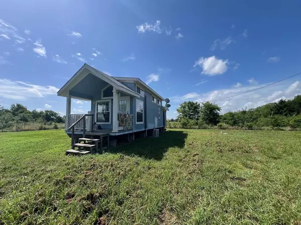 Wolfe City, TX 75496,10621 Fm 512