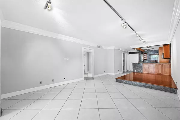 Fort Lauderdale, FL 33311,1775 N Andrews Sq #308W