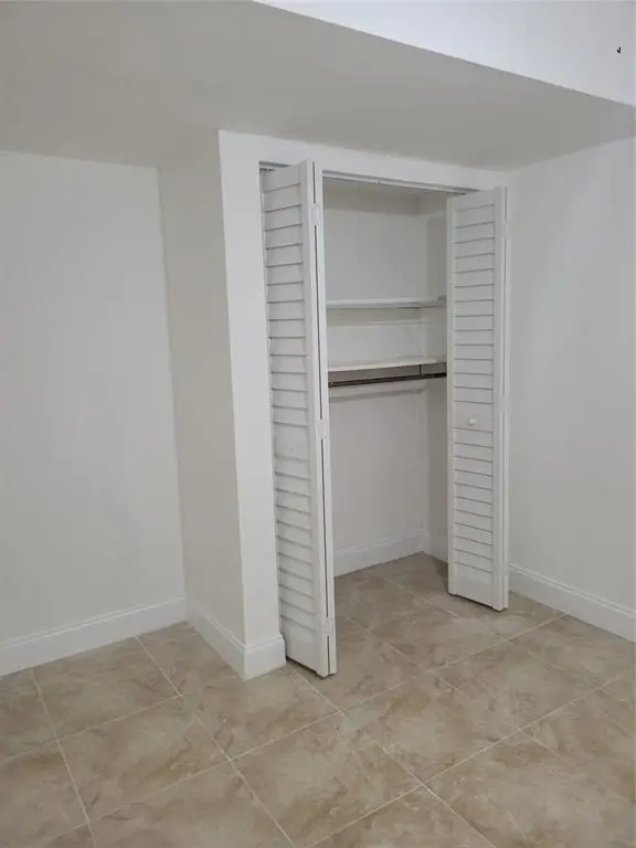 Miramar, FL 33025,3036 Canal Rd