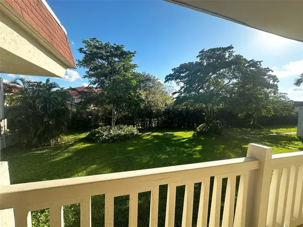 4163 SW 67th Ave #211C, Davie, FL 33314